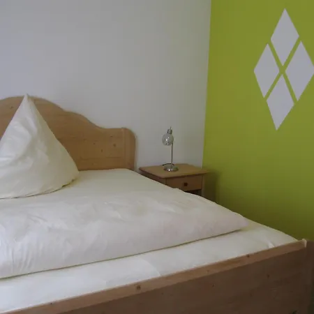 Couette-café Wirtsberg & Cafe 3*