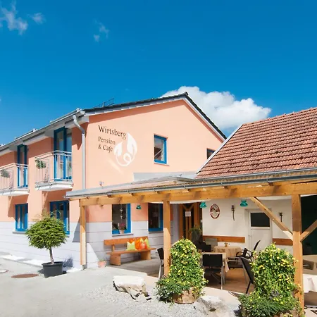 Wirtsberg & Cafe אכינג