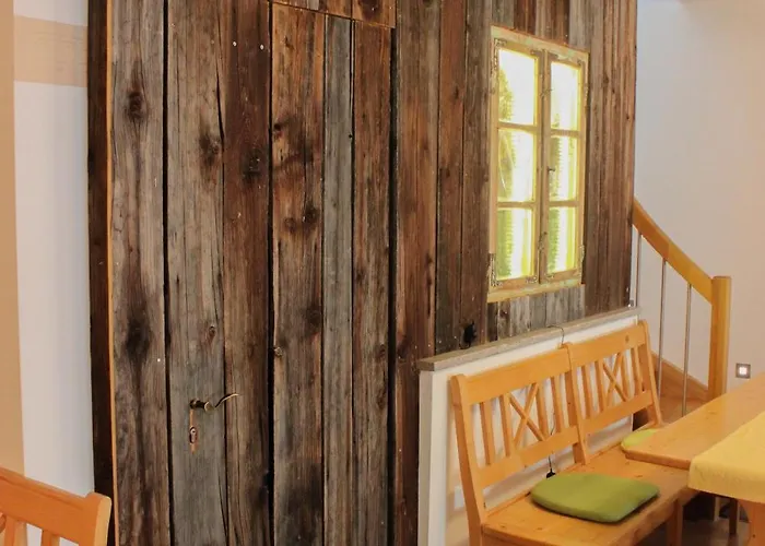 Wirtsberg & Cafe Bed and Breakfast 3*
